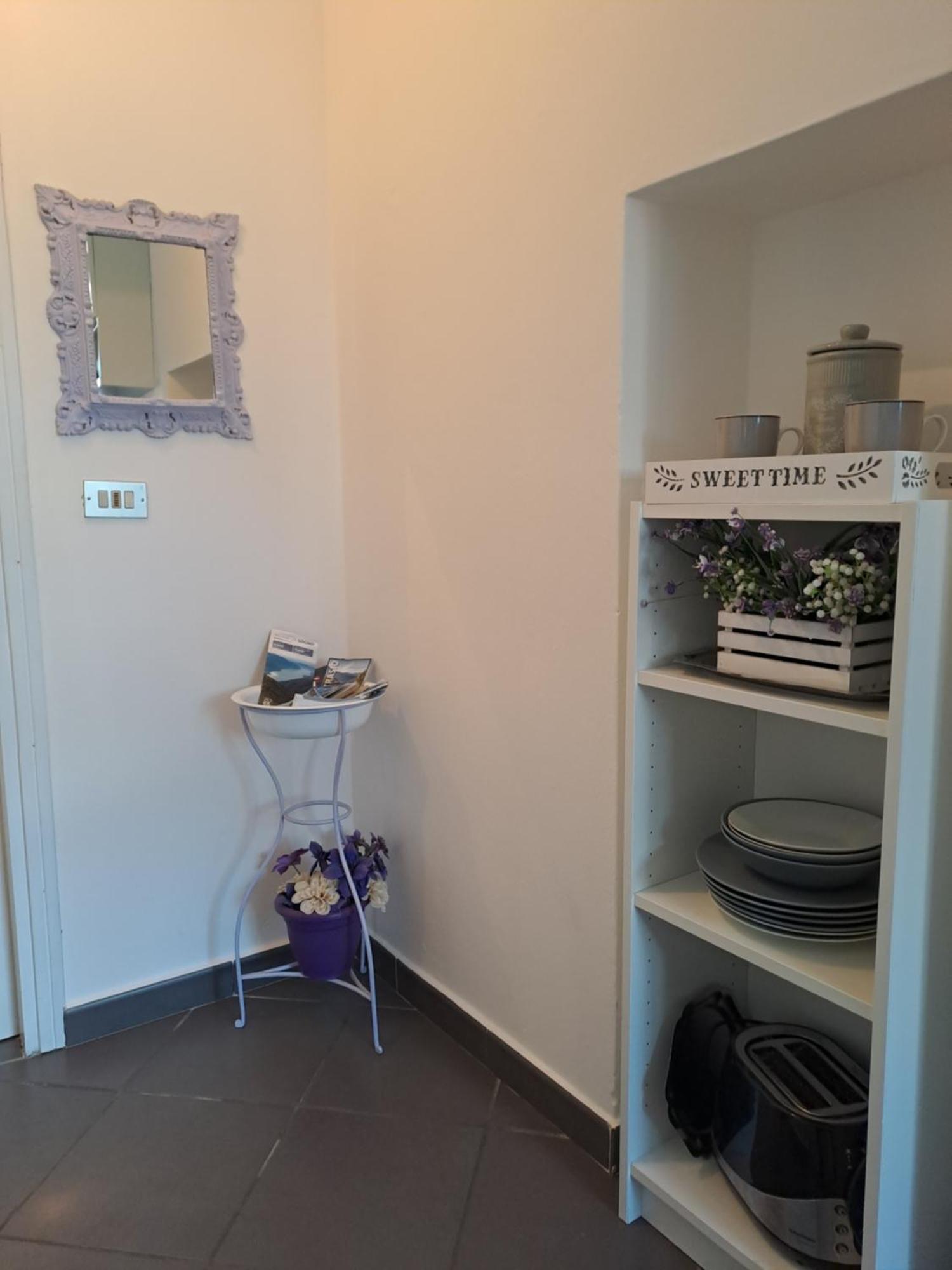 House Al Noce Apartment Moltrasio Room photo